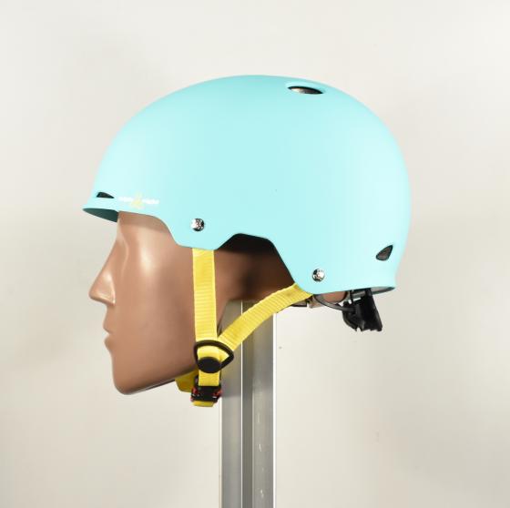 Gotham Multi-Sport-Helmet